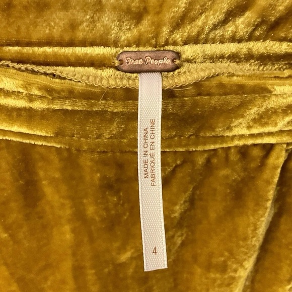 NWT Free People Dance the Night Away Yellow Velvet Wrap Skort Short SZ 4 Ret.$78 - Picture 4 of 9